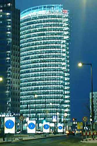 Bild:Hochhaus der DB