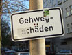 Schild: Gehwegschaeden-f10-018-55